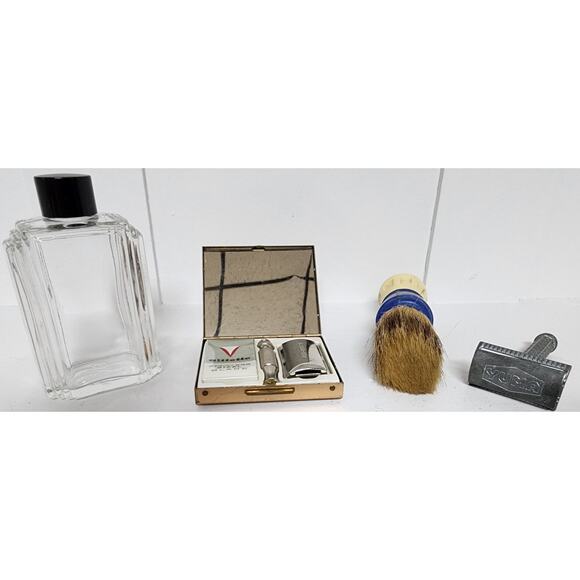 Gillette & Yuma | Accessories | Vintage Gillette Travel Shave Kit W ...